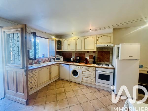 Location maison 5 pièces 100 m² Lourmarin
