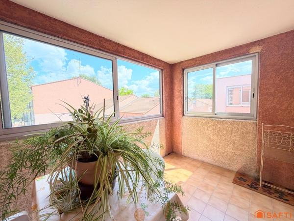 Appartement 60m2, 2 chambres avec loggia!