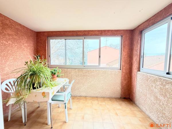 Appartement 60m2, 2 chambres avec loggia!