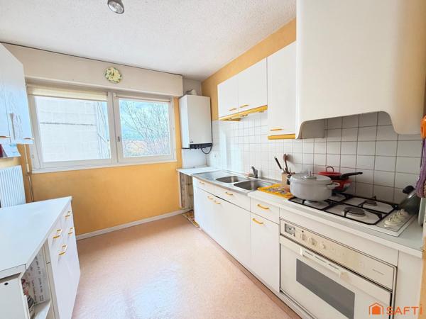 Appartement 60m2, 2 chambres avec loggia!
