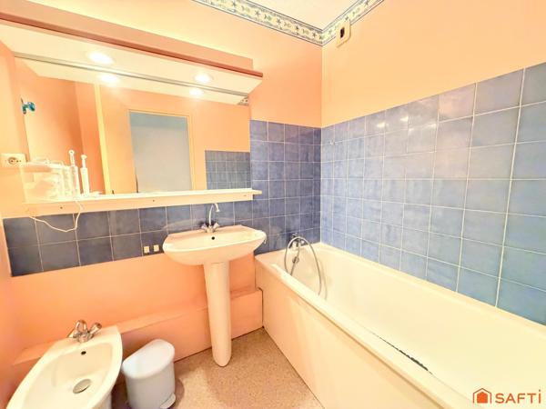 Appartement 60m2, 2 chambres avec loggia!