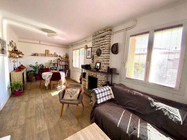 Maison lumineuse avec jardin proche centre