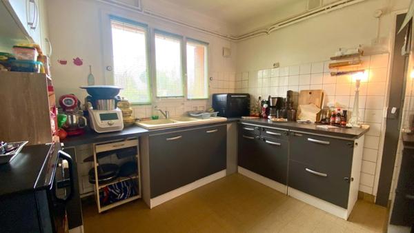 Maison lumineuse avec jardin proche centre