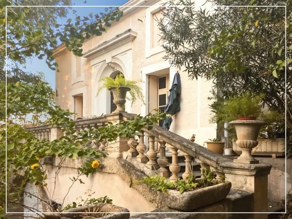 Maison10 pièce(s) 150 m2 habitable , 204m² utile+ Immense garage sur 1227m² de parcelle