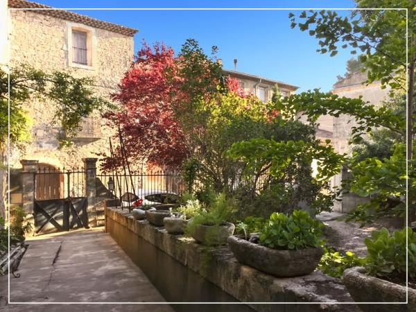 Maison10 pièce(s) 150 m2 habitable , 204m² utile+ Immense garage sur 1227m² de parcelle