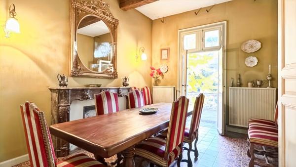 Maison10 pièce(s) 150 m2 habitable , 204m² utile+ Immense garage sur 1227m² de parcelle