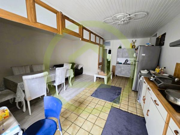 Maison à SAINT BONNET SUR GIRONDE (17150)