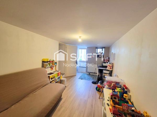 Maison, Seiches sur Le Loir