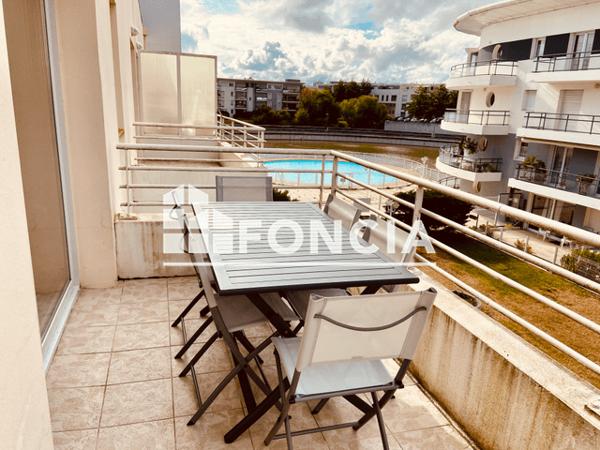 Location Appartement meublé 3 pièces 35.94 m² - 14 RUE DE LA SOLE La Rochelle 17000