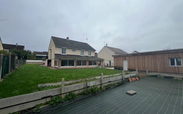 Maison à vendre    5 pièces • 153,81 m2 Cusset