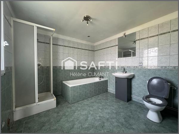 Maison de bourg axe Lisieux - Caen, commerces à pied.