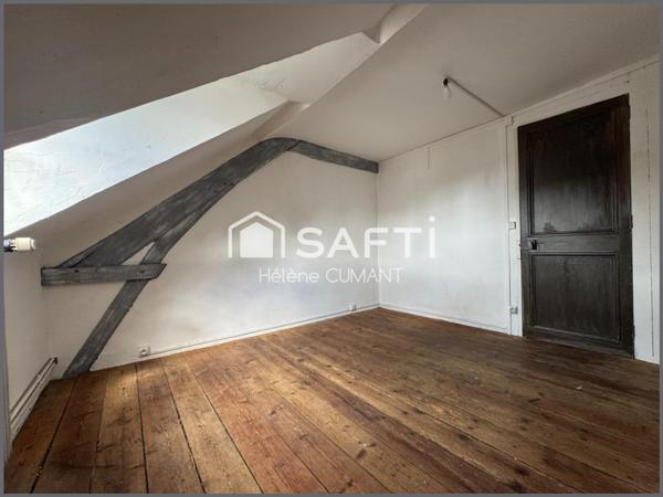 Maison de bourg axe Lisieux - Caen, commerces à pied.