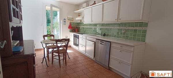 Jolie maison 90 m² avec jardin proche centre ville