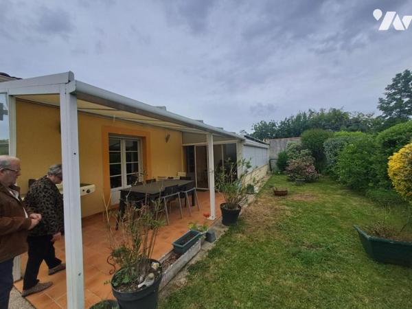 A VENDRE à BOUGUENAIS "Les Couêts" - Maison de plain-pied (1995) d'env.109m2 hab., avec un garage