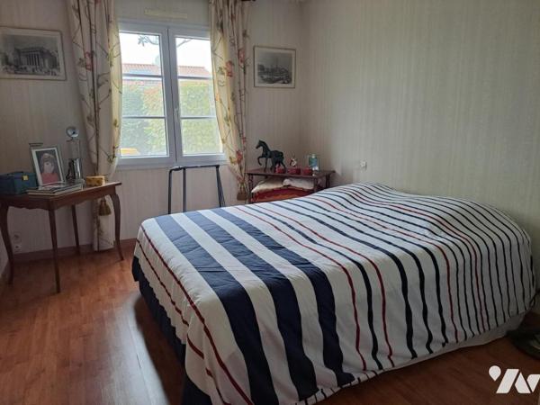 A VENDRE à BOUGUENAIS "Les Couêts" - Maison de plain-pied (1995) d'env.109m2 hab., avec un garage