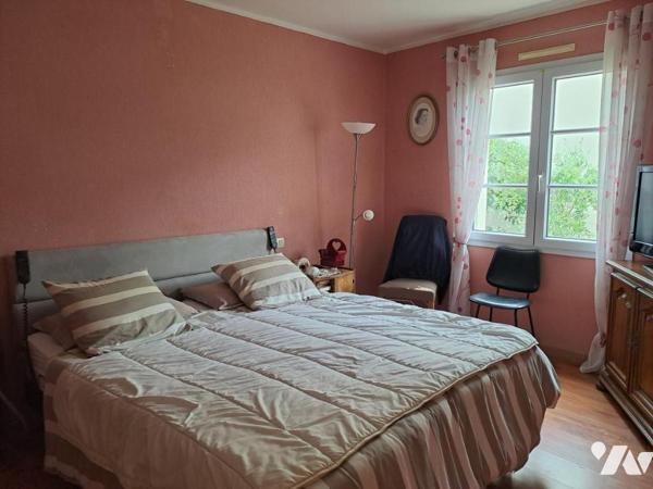 A VENDRE à BOUGUENAIS "Les Couêts" - Maison de plain-pied (1995) d'env.109m2 hab., avec un garage