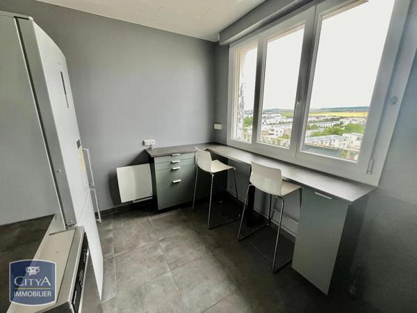 Appartement à louer 2 pièces 49.52m² Reims (51100)