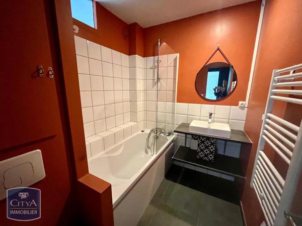 Appartement à louer 2 pièces 49.52m² Reims (51100)