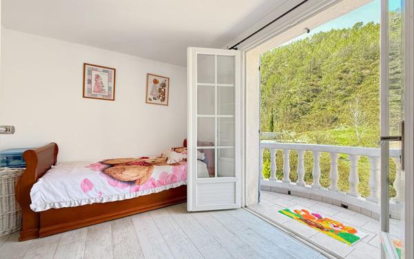 Maison à vendre    7 pièces • 195 m2 L'Escarène