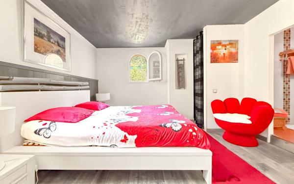 Maison à vendre    7 pièces • 195 m2 L'Escarène