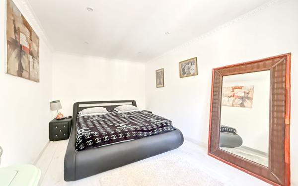 Maison à vendre    7 pièces • 195 m2 L'Escarène