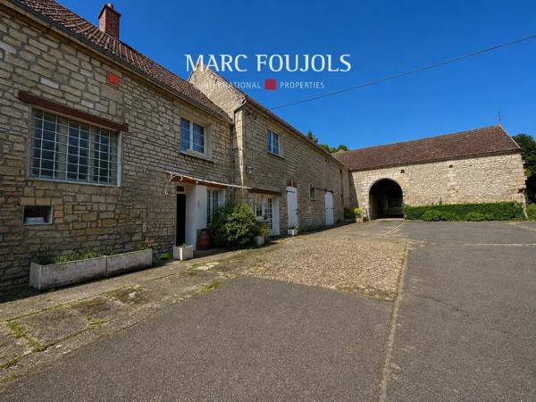 Ancienne ferme avec dépendances proche Chantilly