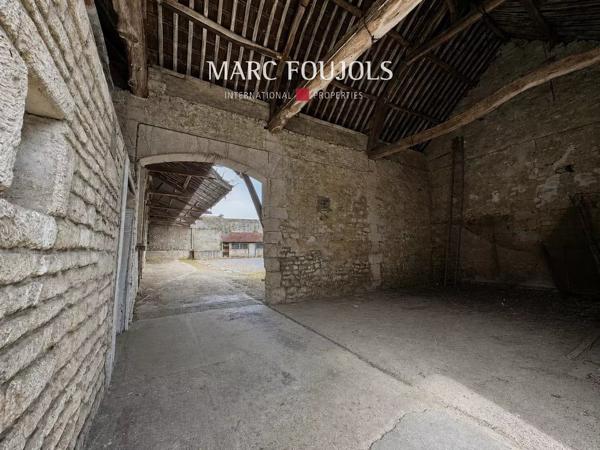 Ancienne ferme avec dépendances proche Chantilly