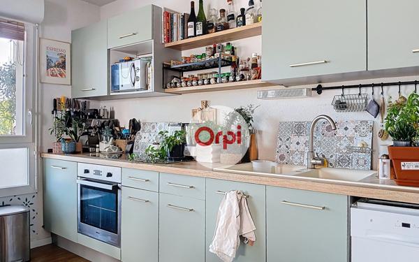 Appartement à vendre    3 pièces •  Séné