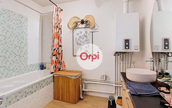Appartement à vendre    3 pièces •  Séné