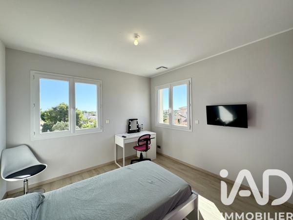 Maison à vendre 5 pièces 150 m² Villeneuve-lès-Maguelone