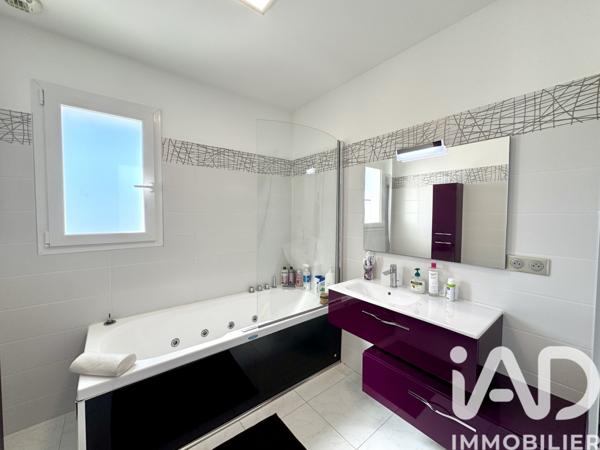 Maison à vendre 5 pièces 150 m² Villeneuve-lès-Maguelone