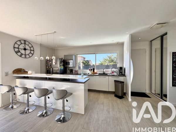 Maison à vendre 5 pièces 150 m² Villeneuve-lès-Maguelone