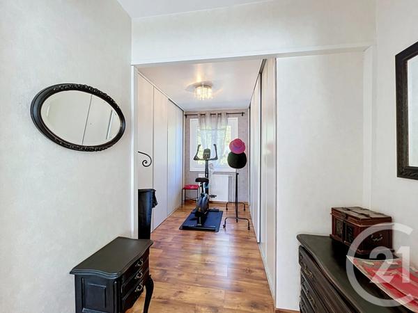 Maison à vendre  7 pièces - 222,64 m 2   MONISTROL SUR LOIRE  - 43