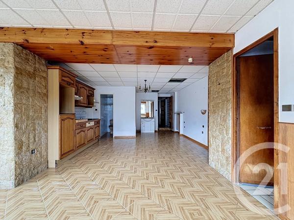 Appartement à vendre  3 pièces - 71,60 m 2   TANINGES  - 74