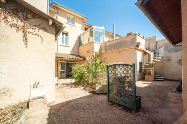 475 m². 16 chambres. 3 studios. Et surtout… une multitude de vies possibles !
