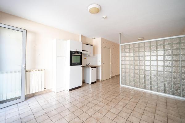 475 m². 16 chambres. 3 studios. Et surtout… une multitude de vies possibles !