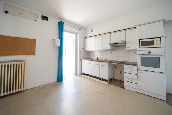 475 m². 16 chambres. 3 studios. Et surtout… une multitude de vies possibles !