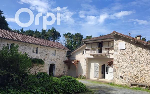 Maison à vendre    10 pièces •  Peyrehorade