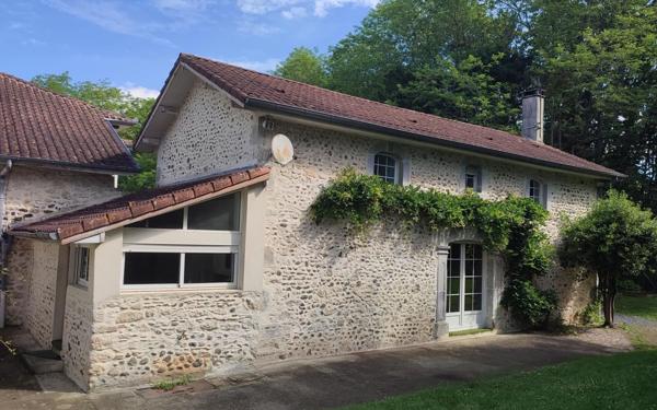 Maison à vendre    10 pièces •  Peyrehorade