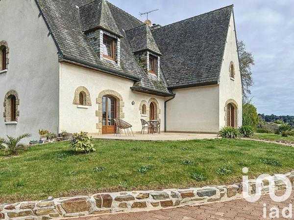 Maison 8 pièces de 223 m² à Paimpol (22500)