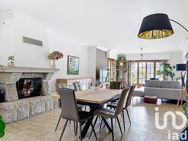Maison 8 pièces de 223 m² à Paimpol (22500)