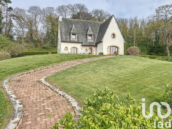 Maison 8 pièces de 223 m² à Paimpol (22500)