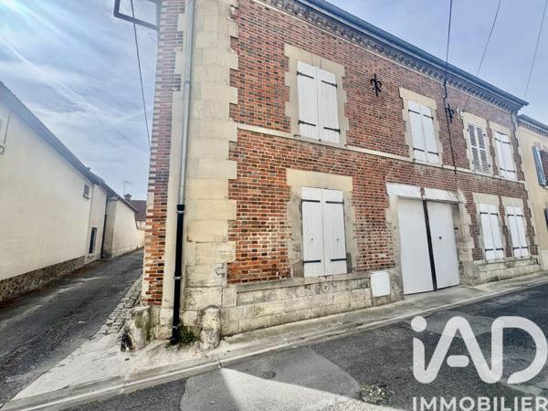Maison à vendre 5 pièces 200 m² Aÿ-Champagne