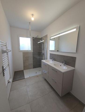 Maison neuve de plain pied de 102 m² à Alba La Romaine