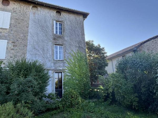 Maison à vendre |  Rochechouart |  7 pièces | 230 m²