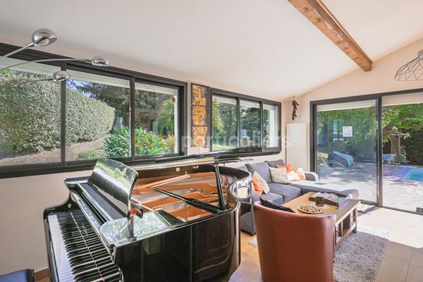 Vente
                Maison193 m² - 7 Pièces -
                    BIDART (64210)