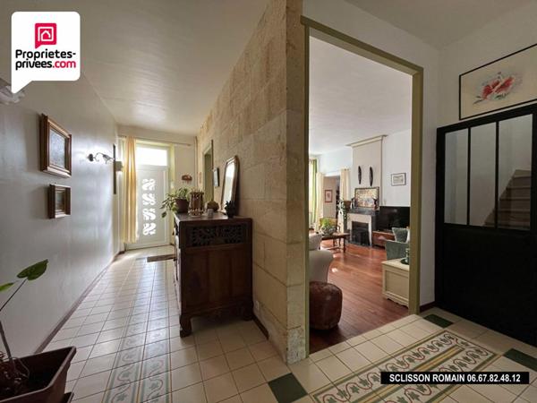 Maison de village  7 pièce(s) - 199 m2 - 4 chambres - terrain - grandes dépendances - PRIX 299 000 HAI