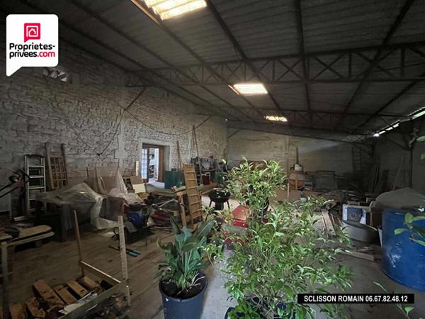 Maison de village  7 pièce(s) - 199 m2 - 4 chambres - terrain - grandes dépendances - PRIX 299 000 HAI