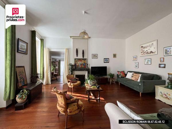 Maison de village  7 pièce(s) - 199 m2 - 4 chambres - terrain - grandes dépendances - PRIX 299 000 HAI