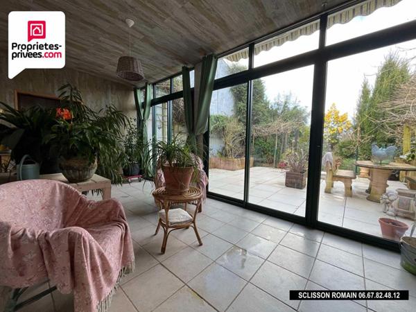 Maison de village  7 pièce(s) - 199 m2 - 4 chambres - terrain - grandes dépendances - PRIX 299 000 HAI